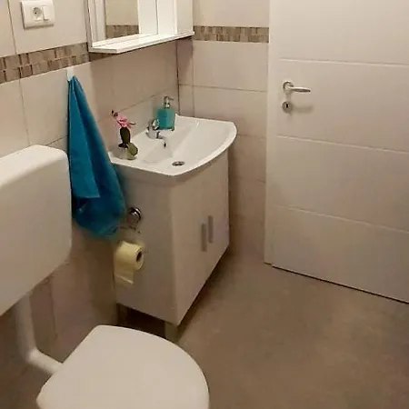 Apartment Lennida With Free Parking *