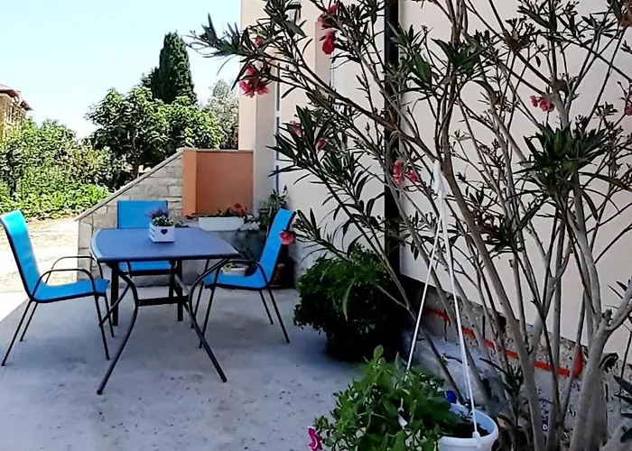 Lennida With Free Parking Appartement Kavran