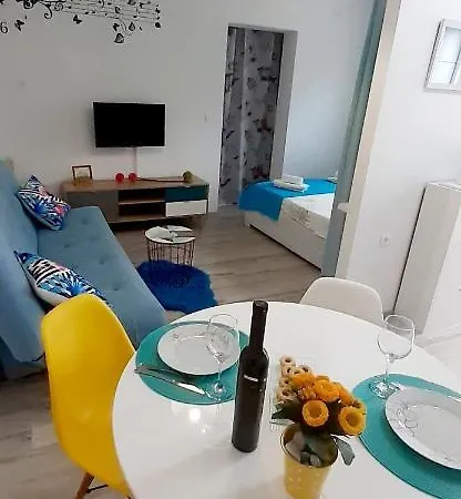 Apartment Lennida With Free Parking *