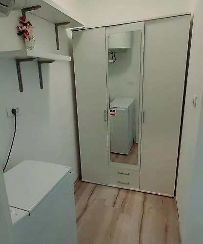 Lejlighed Lennida With Free Parking